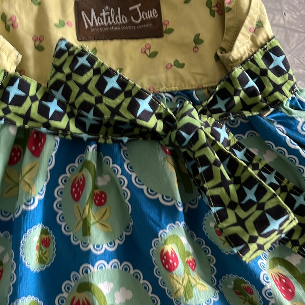 Matilda Jane | Girls Yellow and Blue Fruit Love Bug Print Knot Top | Size: 4 - Picture 9 of 10